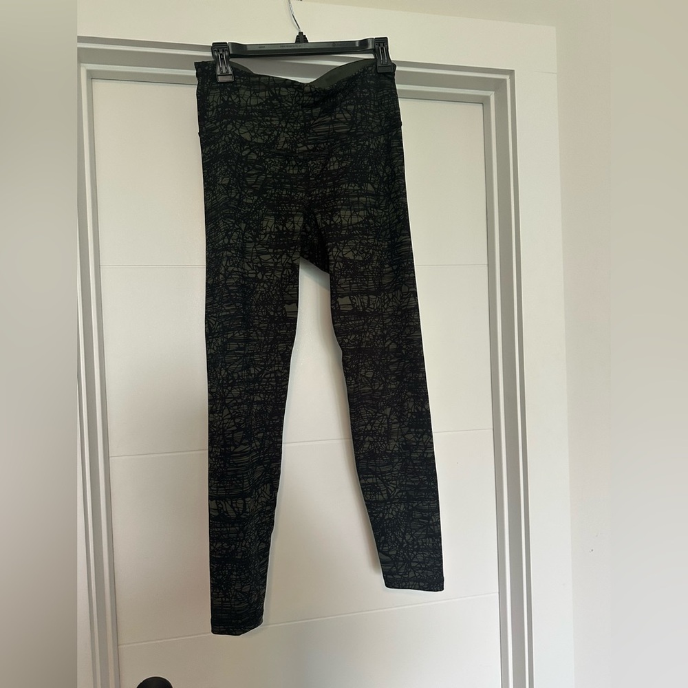 Old Navy Black / Green Leggings Versatile Everyday Wear